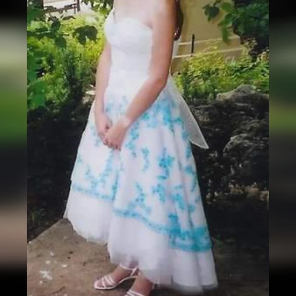 Alyce prom dress - Picture 8 of 10